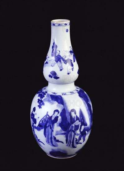 Vase. Jiangxi Province, China, Qing dynasty, Kangxi reign period, 17th-18th century