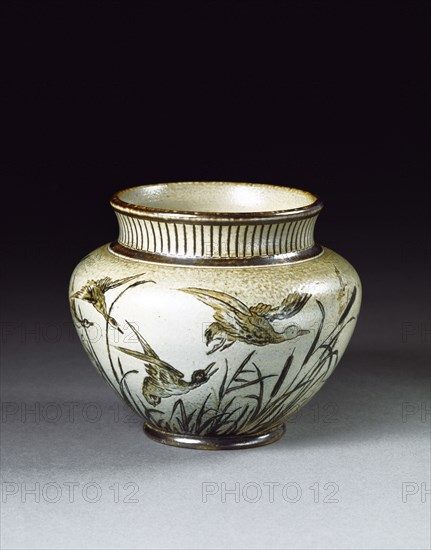 Vase, by Martin Brothers. Southall, England, 1890