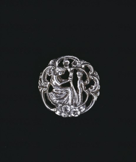 Button, by William Comyns & Sons. London, England, early 20th century