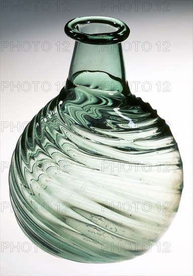 Green Glass Flask. England, 1580-1620