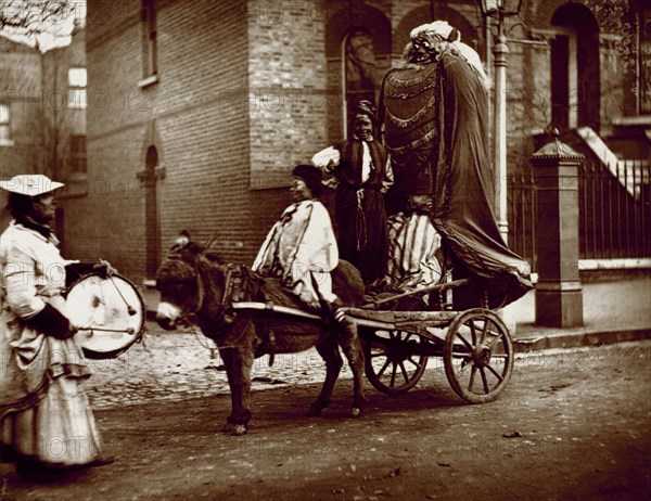 November Effigies, photo John Thomson. England, late 19th century