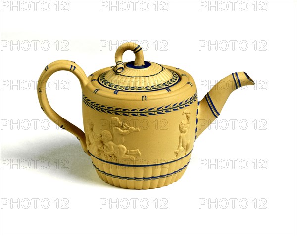 Teapot, by Wedgewood. England, late 18th century