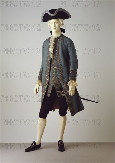 Full dress coat and waistcoat. England, 18th century
