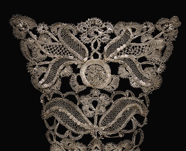 Gown and Stomacher, detail. England, early 18th century
