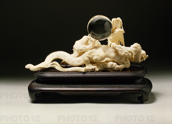 Figure of Two Entwined Dragons Supporting a Crystal Ball. Japan, 19th-20th century