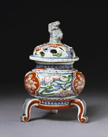 Incense burner. Japan, early 18th century