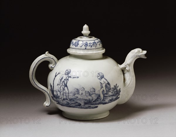 Teapot. Doccia, Italy, mid-18th century