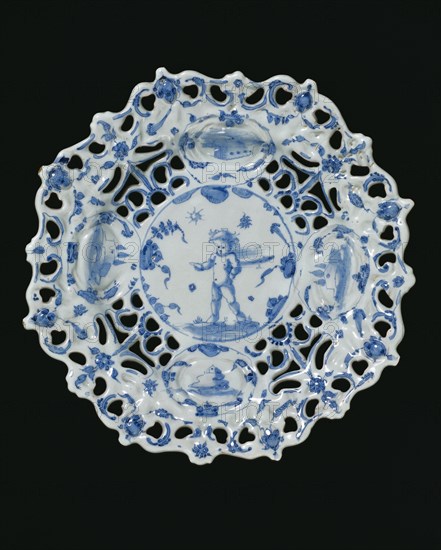 Maiolica dish. Savona, Italy, mid-17th century