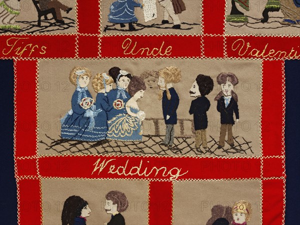 Cover depicting a wedding. England, late 19th century. 
Londres, Victoria & Albert Museum
Londres, Victoria and Albert Museum