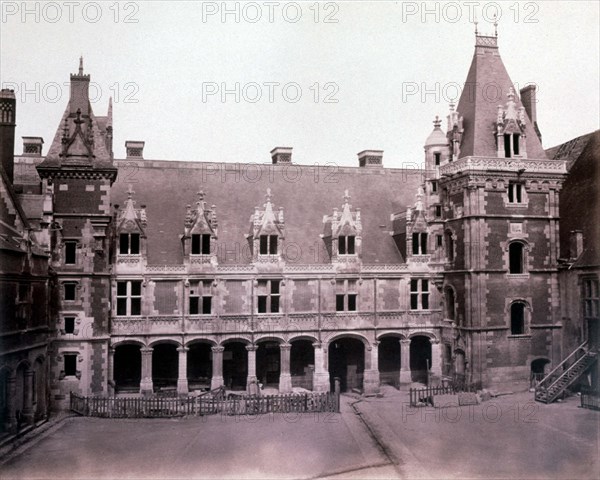 Baldus, Blois castle, inner courtyard