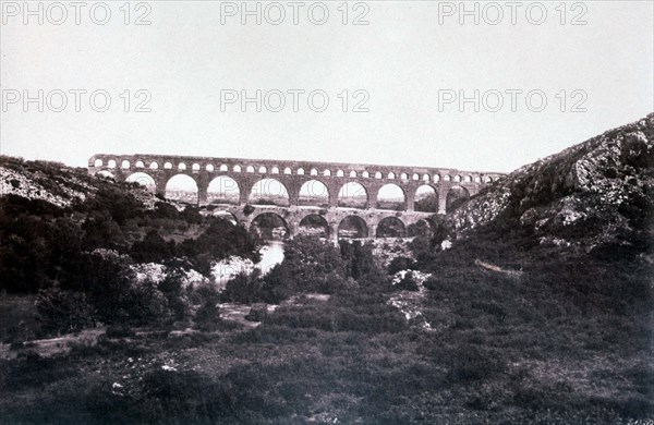 Baldus, Nîmes, Le pont du Gard