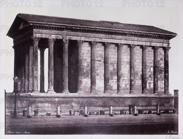 Baldus, Nîmes, La Maison Carrée