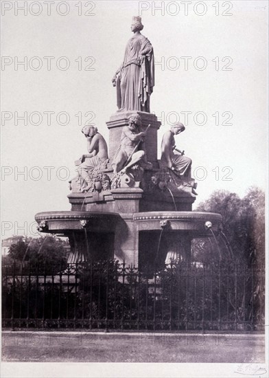 Baldus, Nîmes, Fontaine Pradier