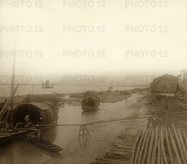 Les trains de bois à Hangchow (Chine)