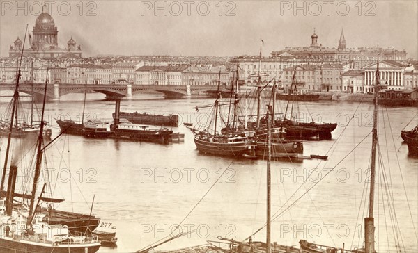 Russie, cathédrale Saint-Isaac et la Neva, à Saint-Pétersbourg