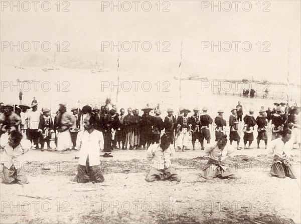 Chine, exécution de pirates dans la baie de Koolong à  Hong-Kong