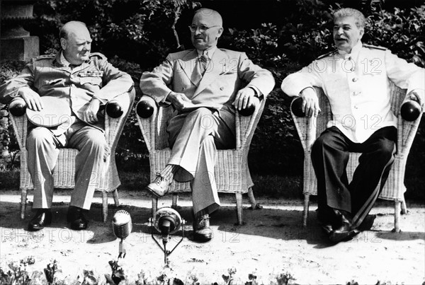 Staline, Truman et Churchill à Potsdam, en Allemagne (1945)