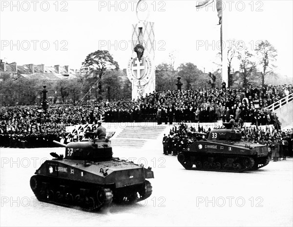 French troops parading during the Liberation of Paris (August 1944)