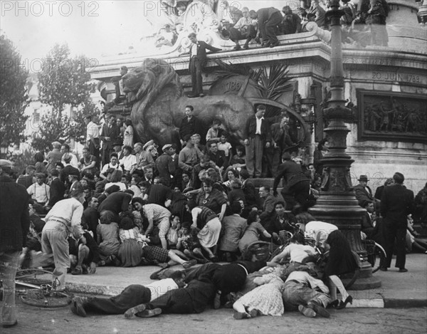 The Place de la République in Paris, on the last day of the Paris uprising (August 1944)