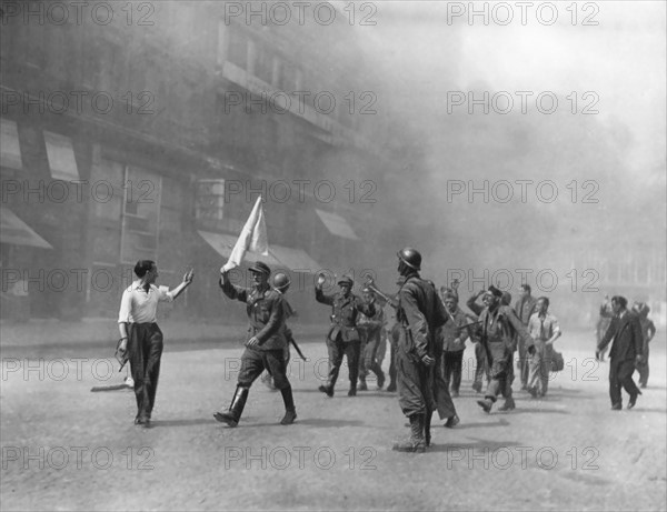 German officers surrendering to the F.F.I. and to the Leclerc troops (August 1944)