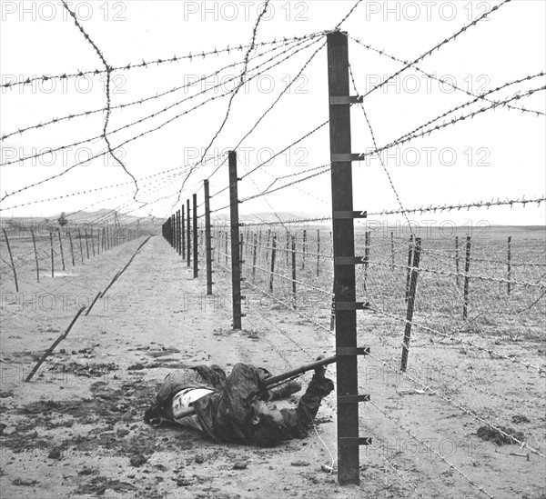 Guerre d'Algérie, Rebelle electrocuté dans le réseau électrique (1957)