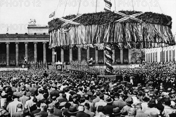 May Day celebration in Berlin (1938)