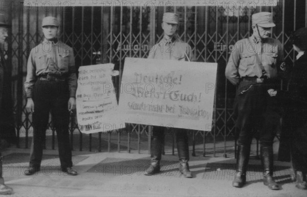 Mouvement antisémiste à Berlin, mené par le parti national-socialiste (1933)