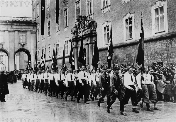 The Austrian Legion entering Salzburg (1938)