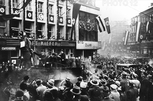 Manifestation à Sarrebrück à l'occasion du plébiscite sur la Sarre (1935)