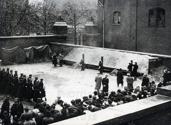 Execution of 27 Rexist killers at Charleroi, Belgium (1947)