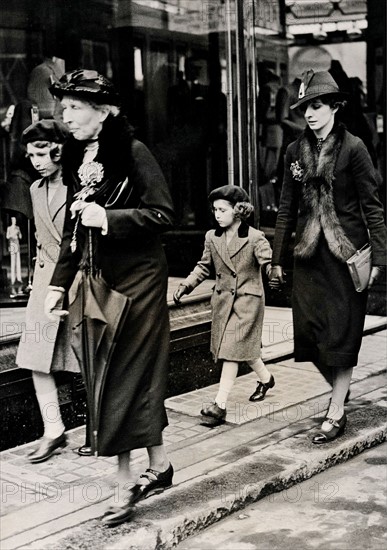 British princesses had their first ride on the 'Tube', 1939