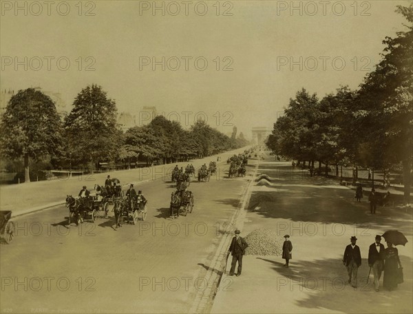 Paris. Perspective de l'Avenue du Bois de Boulogne.