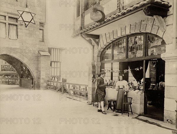 Paris. Exposition Universelle de 1900. Pavillon du Vieux Paris.