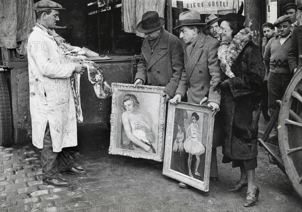 Swapping the bust of a woman for a piece of meat in Paris