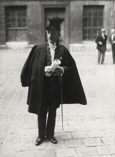 Paul Valéry en uniforme d'académicien