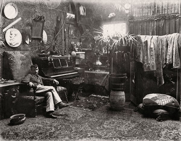 Henri-Pierre Jamet dans son atelier