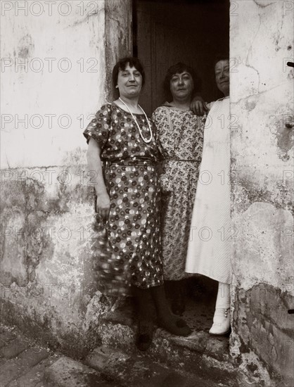 Atget, French prostitutes