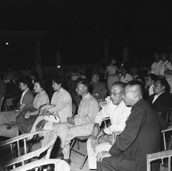 Pu Yi lors de la Fête de la Lune en septembre 1961