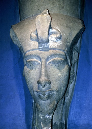 Akhenaton