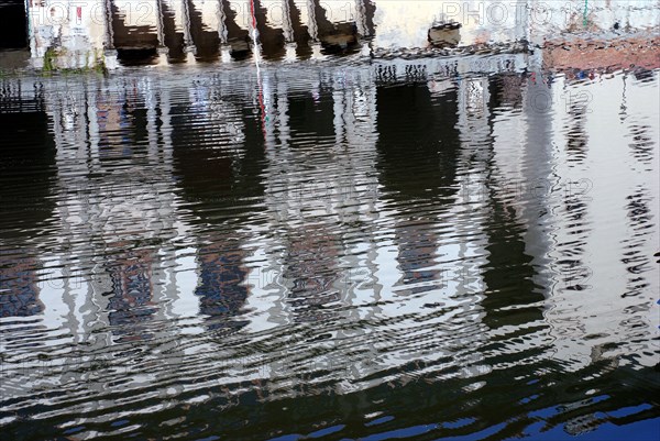 Reflets dans l'eau