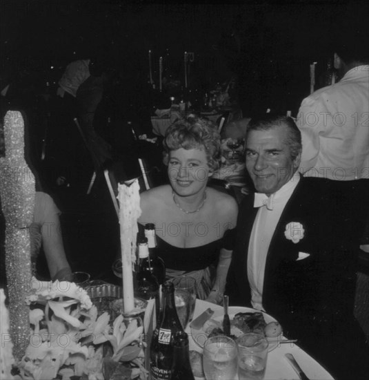 Shelly Winters And Lauried Oliver