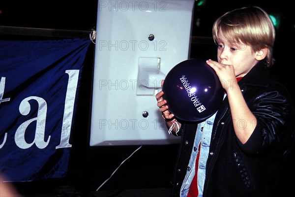 Light Up A Life Benefit At Fao Schwarz