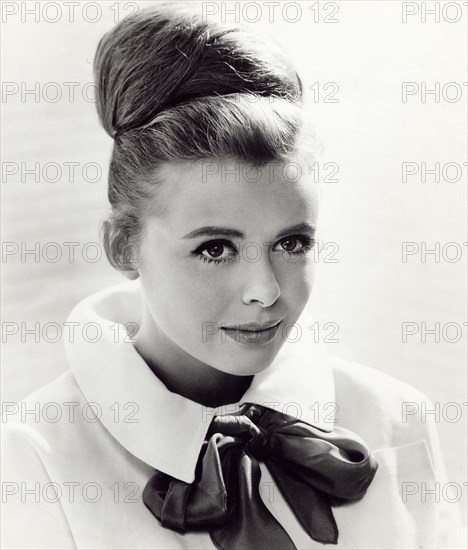 Entertainment News - May 10, 1963