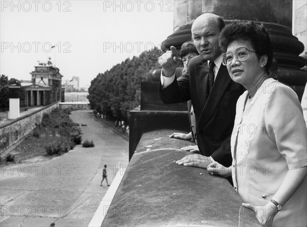 Corazon Aquino 1933-2009