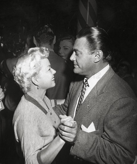 Frances Langford And Jon Hall