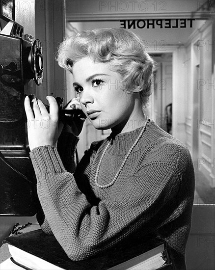 Sandra Dee Sw