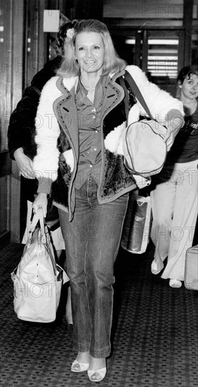 Angie Dickinson Tone