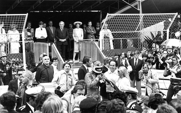 Prince Rainier Retro