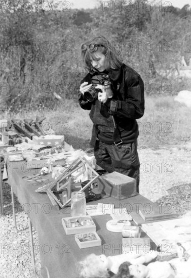 May 22, 2001 - DIANE KEATON.RENNINGER'S ANTIQUES FLEA MARKET.EASTERN PENNSYLVANIA. DENNIS BARNA/(Credit Image: © Globe Photos/ZUMA Wire)