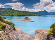 The most beautiful lakes in France